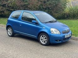 Blue Used 2003 Toyota Yaris Hatchback | £1,200 (Good price)