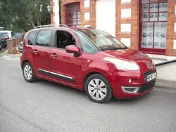 Red met Used 2010 Citroën C3 Picasso Exclusive MPV | £2,995 (Fair price)
