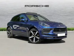 Gentian blue metallic Used 2022 Porsche Macan SUV | £54,990 (Fair price)
