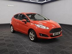 Red Used 2015 Ford Fiesta Zetec Hatchback | £2,595 (Super price)