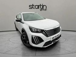 White New 2025 Peugeot 2008 Allure SUV | £22,985 (Super price)