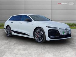White Used 2025 Audi e-tron Comfort SUV | £67,790