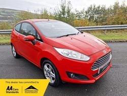 Red Used 2013 Ford Fiesta Zetec Hatchback | £6,499 (Good price)