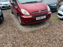 Red Used 2008 Citroën Xsara Picasso MPV | £395 (Good price)