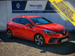 Valencia orange Used 2022 Renault Clio V RS Line Hatchback | £16,495 (Fair price)