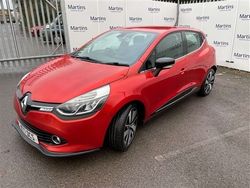 Red Used 2015 Renault Clio IV Dynamique Hatchback | £6,000 (Fair price)