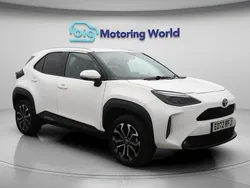 White Used 2022 Toyota Yaris Hybrid Design Hatchback | £17,200 (Expensive)