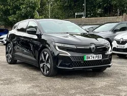 Metallic diamond black Used 2024 Renault Mégane Komfort Hatchback | £21,661 (A bit pricey)