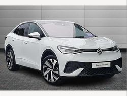 White New 2025 VW ID.5 Pro SUV | £31,695 (Fair price)