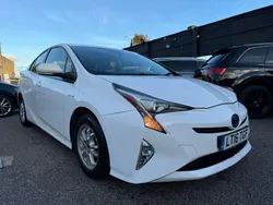 White Used 2016 Toyota Prius Active Hatchback | £8,299 (Fair price)