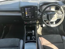 Black Used 2020 Volvo XC40 R-Design SUV | £21,376 (Fair price)
