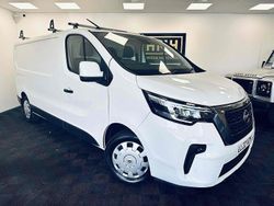 White Used 2022 Nissan Primastar Acenta MPV | £12,750 (Fair price)