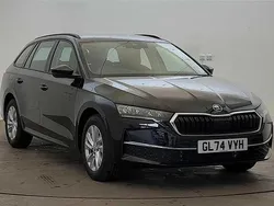 Black magic pearl effect New 2024 Skoda Octavia SE Technology Estate | £21,900 (Good price)