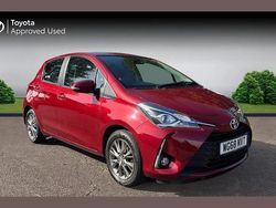 Red Used 2018 Toyota Yaris Hatchback | £9,586 (Fair price)