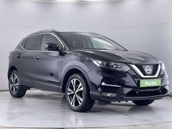 Black Used 2017 Nissan Qashqai N-Connecta SUV | £10,300 (Fair price)