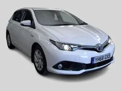 Used 2018 Toyota Auris Hybrid | £9,495 (Fair price)
