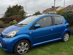 Blue Used 2009 Toyota Aygo Hatchback | £1,995 (Good price)