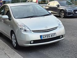 Silver Used 2005 Toyota Prius Hatchback | £4,999 (A bit pricey)