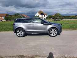 Grey metallic Used 2019 Land Rover Range Rover evoque SE Dynamic Estate | £27,995 (Expensive)