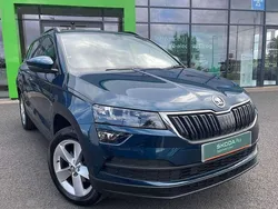 Petrol blue metallic Used 2022 Skoda Karoq SE SUV | £15,680 (Fair price)