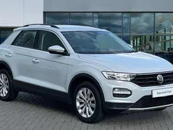 White silver metallic Used 2020 VW T-Roc SE SUV | £18,141 (Fair price)