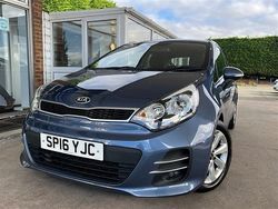 Blue Used 2016 Kia Rio Hatchback | £5,795 (Fair price)