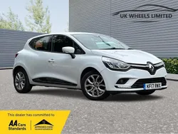 White Used 2017 Renault Clio IV Dynamique Hatchback | £4,990 (Good price)
