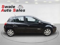 Black Used 2010 Renault Clio II Hatchback | £2,795 (Fair price)