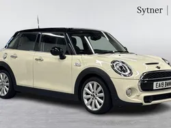 White Used 2019 Mini Cooper S Classic Hatchback | £13,500 (Super price)