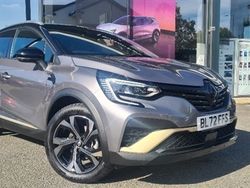 Oyster grey dmnd blk rf Used 2022 Renault Captur Engineered SUV | £19,700 (A bit pricey)
