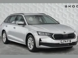 Brilliant silver metallic New 2024 Skoda Octavia SE Technology Estate | £24,767 (Super price)