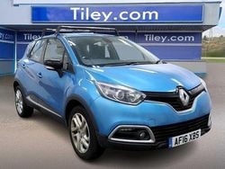 Blue Used 2016 Renault Captur Dynamique SUV | £5,990 (Fair price)