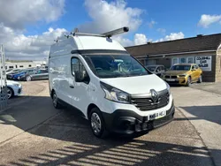 White Used 2018 Renault Trafic Business Van | £11,495 (Fair price)