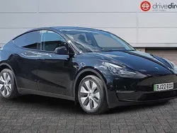 Metallic diamond black Used 2022 Tesla Model Y Long Range AWD SUV | £24,899 (Fair price)