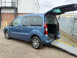 Blue Used 2017 Citroën Berlingo Feel MPV | £9,495 (Fair price)