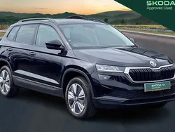 Used 2025 Skoda Karoq SE Drive SUV | £22,175 (Good price)
