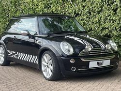 Black Used 2004 Mini Cooper Hatch Hatchback | £6,500 (Expensive)