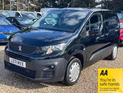 Black Used 2022 Peugeot Partner Premium MPV | £8,500 (Fair price)