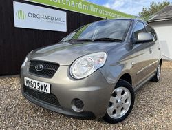 Silver Used 2010 Kia Picanto 2 Hatchback | £3,495 (Fair price)