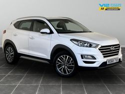 White Used 2018 Hyundai Tucson Premium SUV | £8,295 (Expensive)