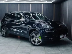 Black Used 2016 Porsche Cayenne Platinum Edition SUV | £31,833 (A bit pricey)