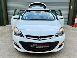 White Used 2016 Vauxhall Astra Elite Estate | £6,000 (Super price)