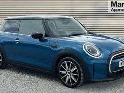 Blue Used 2021 Mini Cooper Classic Hatchback | £13,980 (Fair price)