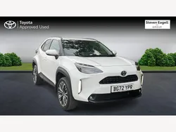 White Used 2022 Toyota Yaris Hybrid Hatchback | £23,461