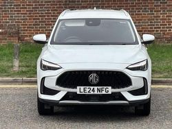 White Used 2024 MG HS Trophy SUV | £17,999 (Fair price)