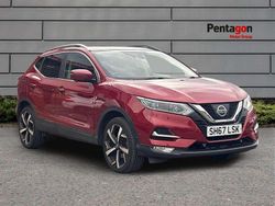 Red Used 2017 Nissan Qashqai Tekna SUV | £9,900 (Fair price)