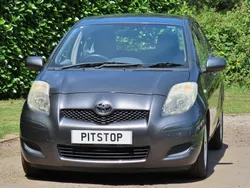 Grey Used 2009 Toyota Yaris Hatchback | £6,500 (Expensive)