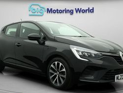 Used 2022 Renault Clio V Evolution Hatchback | £12,600 (Fair price)