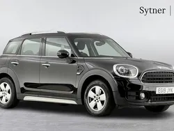 Black Used 2019 Mini Cooper Countryman Classic SUV | £12,500 (Fair price)