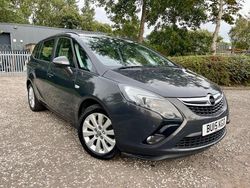 Grey Used 2015 Vauxhall Zafira MPV | £3,999 (Good price)